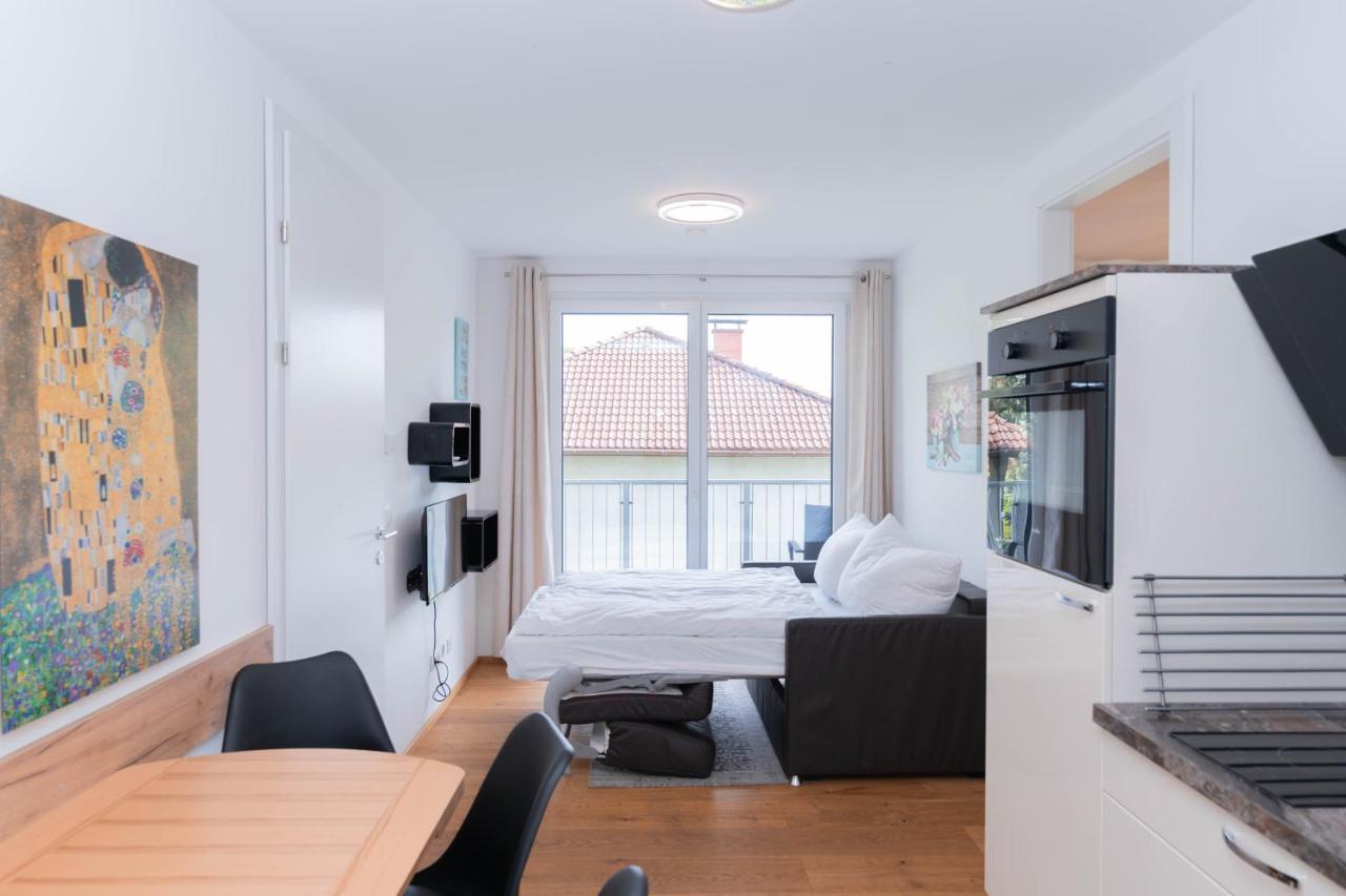Modern Apartment With Private Balcony Near City Center Βιέννη Εξωτερικό φωτογραφία