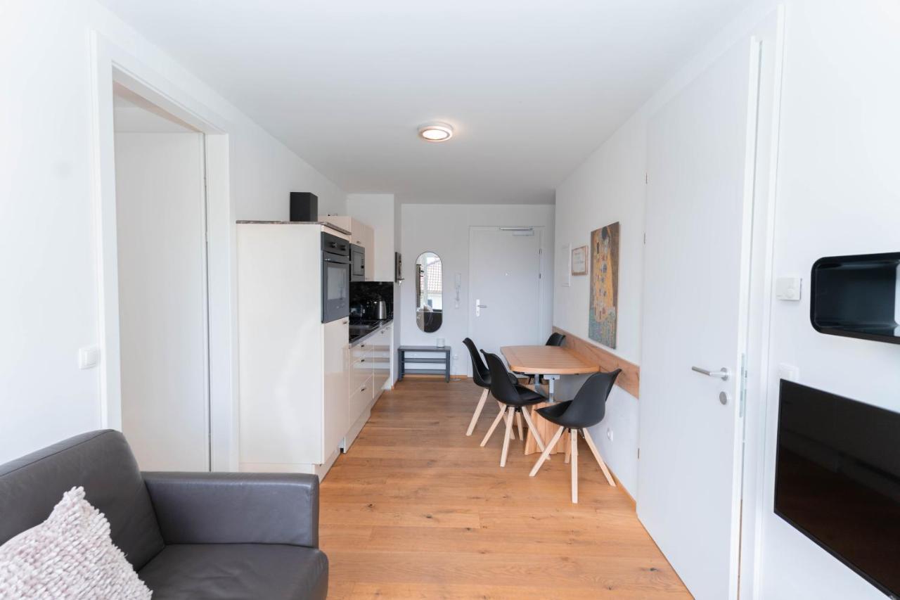 Modern Apartment With Private Balcony Near City Center Βιέννη Εξωτερικό φωτογραφία