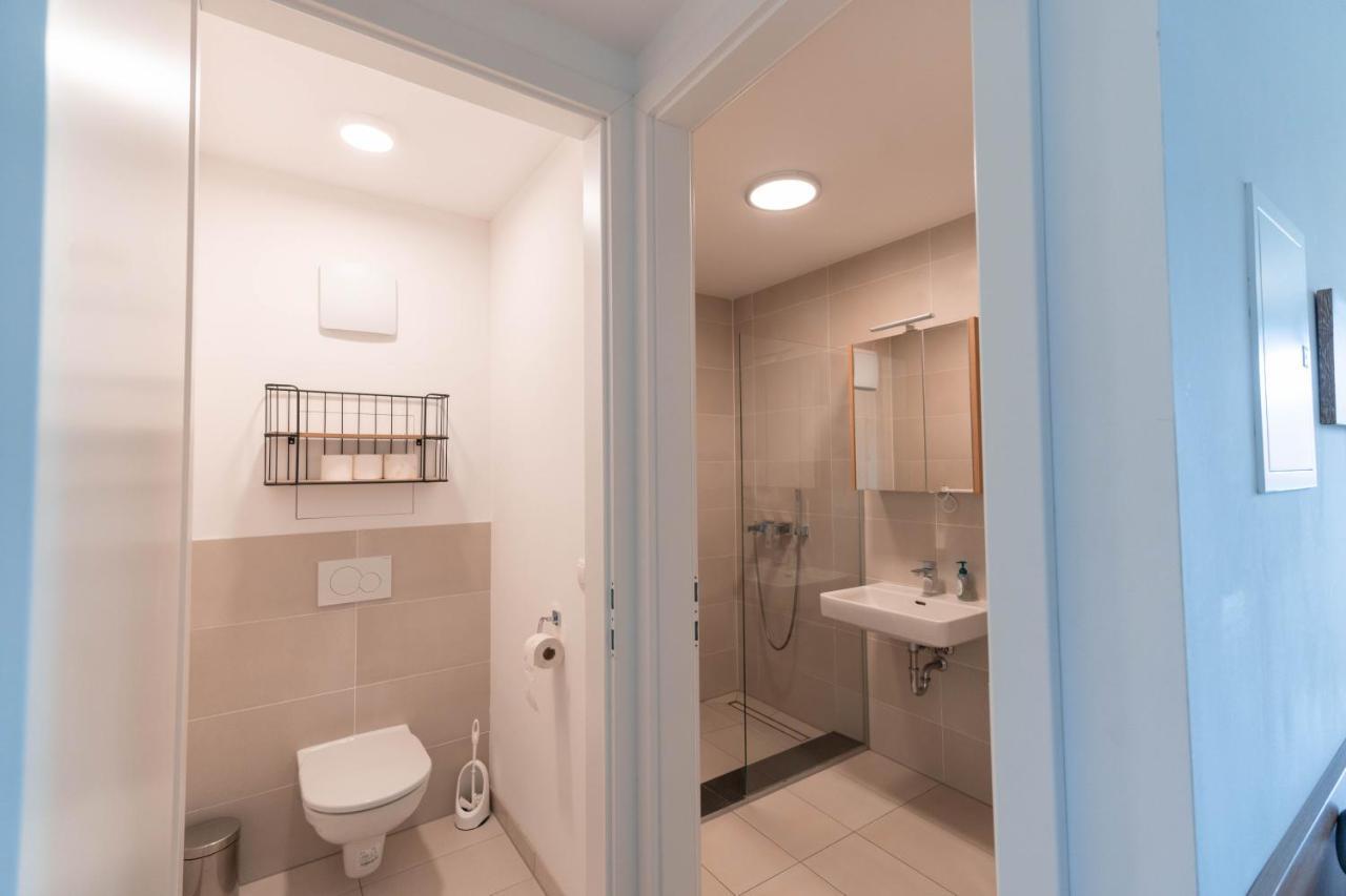 Modern Apartment With Private Balcony Near City Center Βιέννη Εξωτερικό φωτογραφία