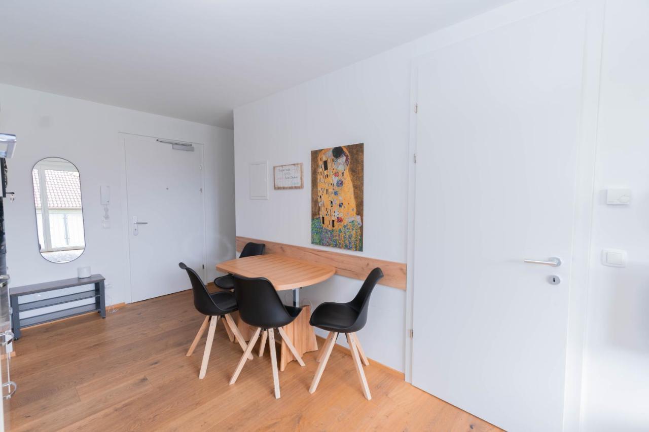 Modern Apartment With Private Balcony Near City Center Βιέννη Εξωτερικό φωτογραφία