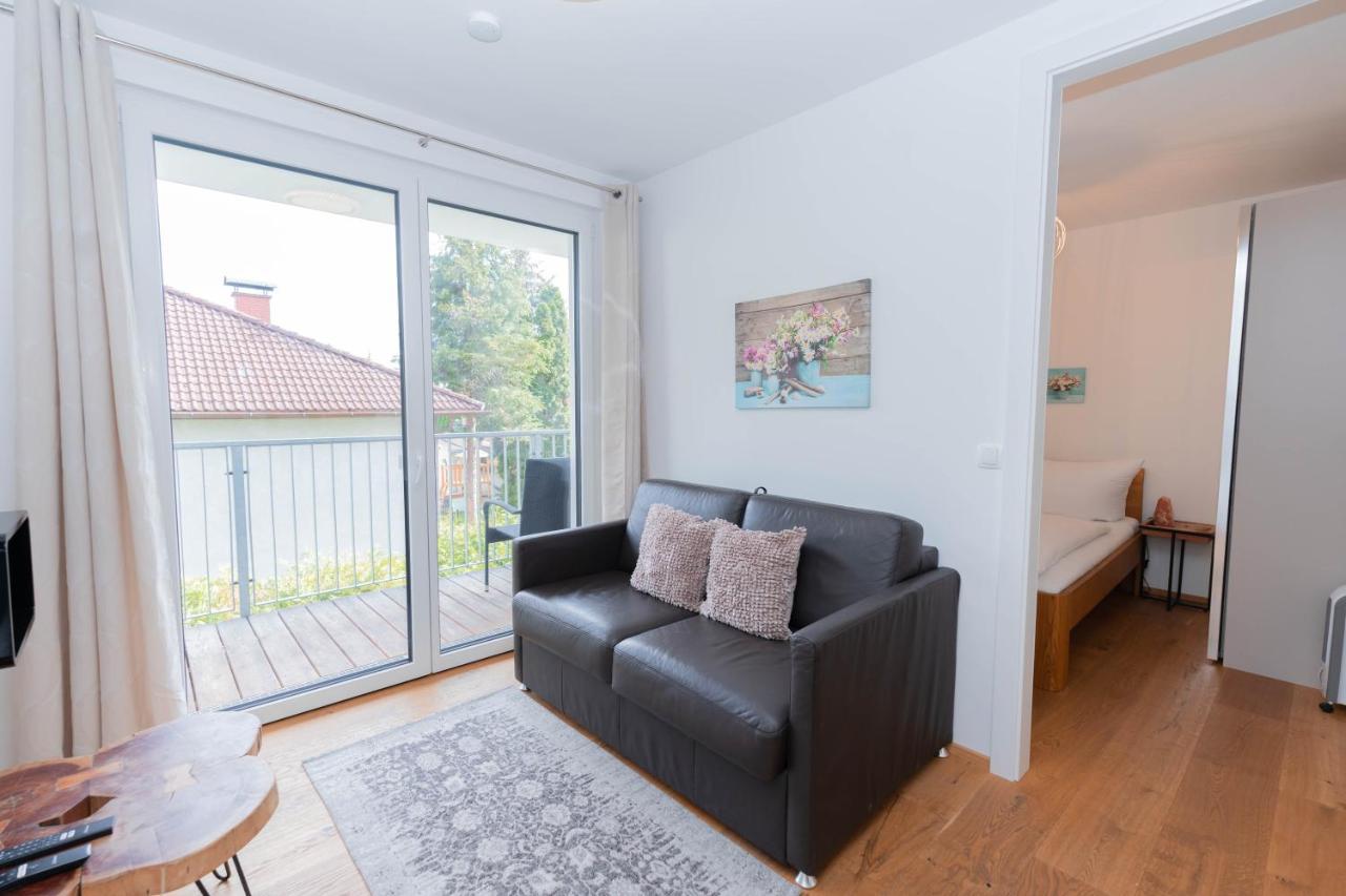 Modern Apartment With Private Balcony Near City Center Βιέννη Εξωτερικό φωτογραφία